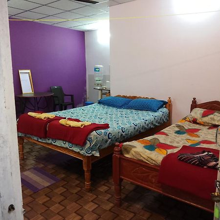 The Leisure Home Stay Shadipur Экстерьер фото