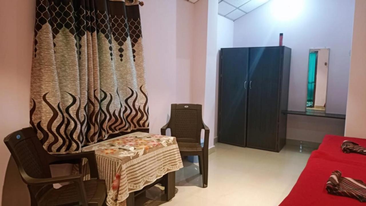 The Leisure Home Stay Shadipur Экстерьер фото