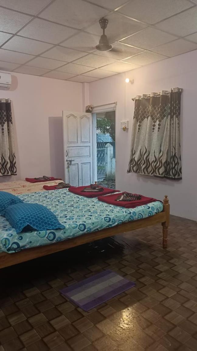 The Leisure Home Stay Shadipur Номер фото