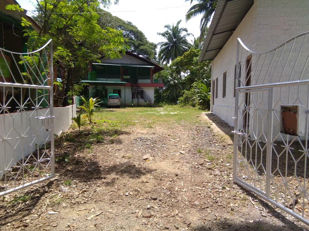 The Leisure Home Stay Shadipur Экстерьер фото